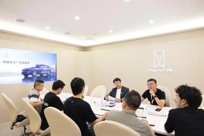 九游體育胡成太：阿維塔昆侖增程體驗接近純電、毫無里程焦慮(圖5)